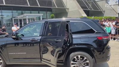 Jonathan David al J Medical per le visite mediche