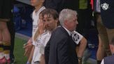 Il saluto del Bernabeu a Modric