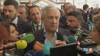 "No al panico, evitare guerra commerciale"