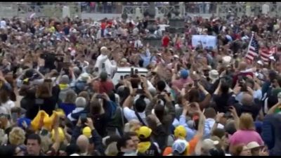 Per il Papa giro in papamobile e prima udienza generale a San Pietro