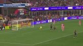 Messi torna: doppietta