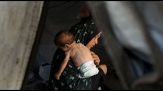 Gaza, Camelia al-Badou: "non ho latte, a mio figlio do acqua bollita"