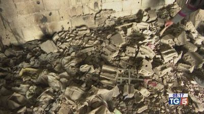 Scoperta in Siria fossa degli orrori