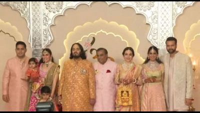 A Mumbai le nozze sontuose del figlio del magnate indiano Ambani