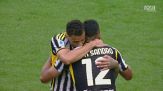Alex Sandro saluta la Juve in lacrime