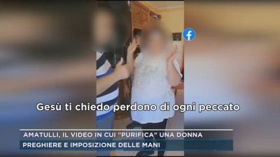 Amatulli, il video in cui "purifica" una donna