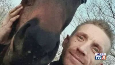 Uccide per vendetta l'assassino del figlio