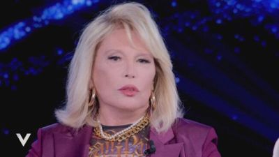 Amanda Lear: "I miei progetti di lavoro"