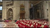Nuova riunione dei cardinali, Becciu: non entrerò in conclave