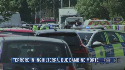 Breaking News delle 21.30 | Terrore in Inghilterra, due bambine morte