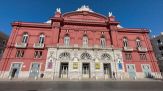 Teatro Petruzzelli, Emiliano si fa nominare consigliere, è bufera