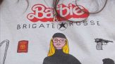 T-shirt con bambola brigatista, Renault 4 con il corpo di Moro