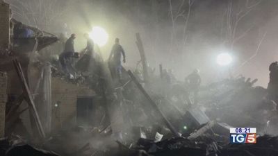 Raid russo su Kiev nove morti, 63 feriti
