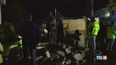 Nubifragi Campania due dispersi e danni