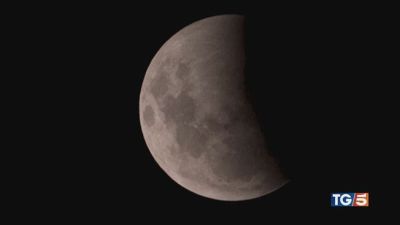 Eclissi di luna show nei cieli
