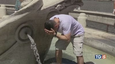 Caldo, code e ritardi Ferragosto rovente
