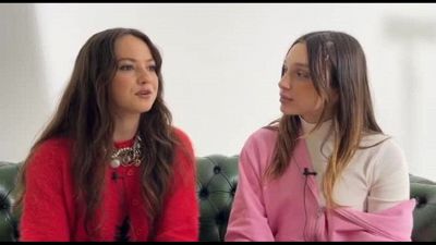 Bea e Sarah uniscono pop inglese e italiano in 'Safety net'