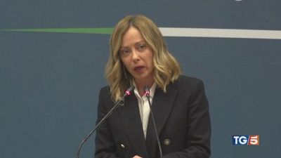 Meloni: "Ancora possibile una soluzione diplomatica"
