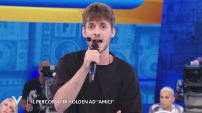 Il percorso di Holden ad "Amici"