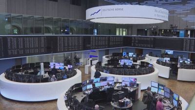 Breaking News delle 21.30 | Trump minaccia dazi al 50% da giugno alla Ue