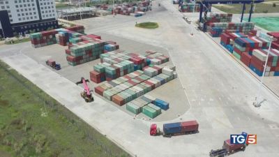 Dazi, apertura di Trump. Verso aliquota al 15%?
