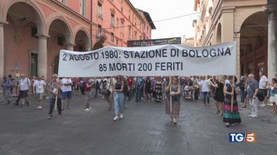 Mattarella: "Ferita insanabile e monito costante"