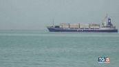 Iran chiude Hormuz attacca e minaccia