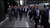 Macron a piedi verso la Trump Tower per incontrare Trump