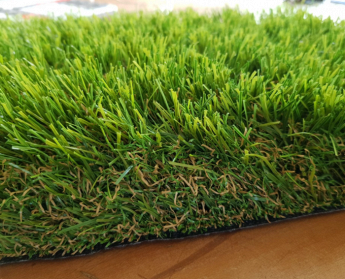 prati d'autore posa di erba naturale e sintetica per pcampi di calcio e giardini agrigento e provincia sicilia