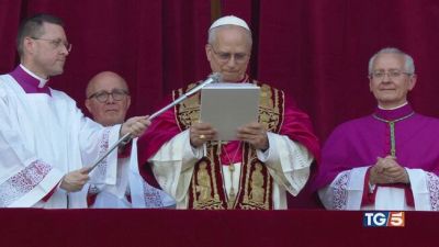 Leone XIV, l'emozione del primo discorso