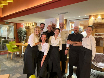 HOTEL ALPINO-Staff ristorante