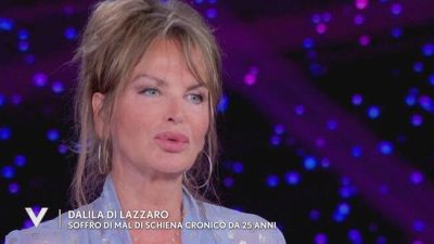 Dalila Di Lazzaro: "Soffro di mal di schiena cronico da 25 anni"