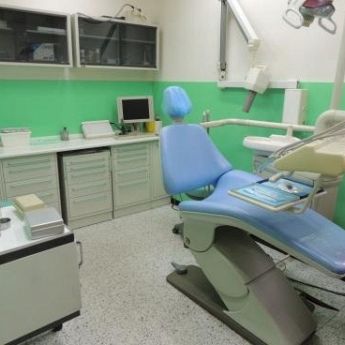 A.D.C. Assistenza Dentistica Continua  GABINETTO ODONTOIATRICO
