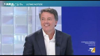 Siparietto di Renzi su La7: "Salvini il chiodo? Datemi un martello"