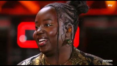 X Factor, il trionfo di Mimì nella finale a Napoli: boom d'ascolti