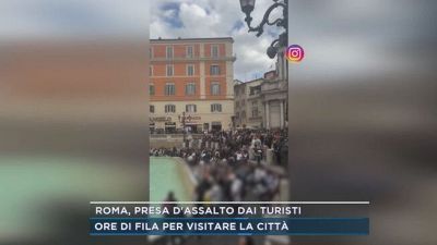 Roma, presa d'assalto dai turisti