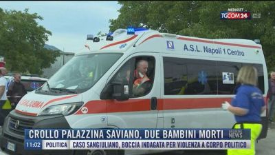 Breaking News delle 11.00 | Crollo palazzina Saviano, due bambini morti