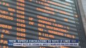 Breaking News delle 17.00 | Treni, ripresa circolazione su tutte le linee