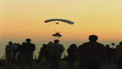Malore in volo nelle Marche, parapendio nel vuoto