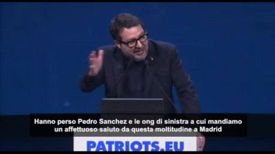 Salvini in spagnolo: "bye bye Pedro by bye Open Arms"