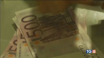 Anziana truffata dalla fattucchiera