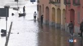 Pasqua tra pioggia, tradizione e turisti