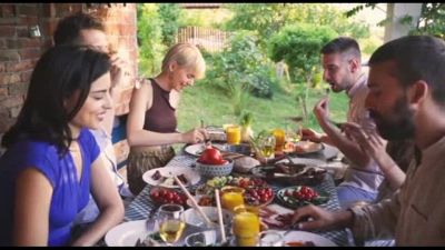 Mangiare secondo natura, l'uomo è onnivoro