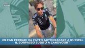 Tifoso Ferrari "scherza" con Russell