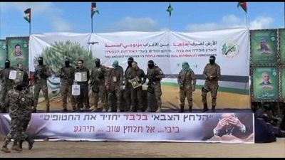 Hamas libera altri tre ostaggi, ultimo scambio con Israele