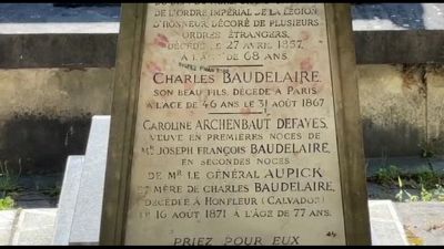 Parigi 2024, tra bagnanti, bracieri volanti e baci per Baudelaire