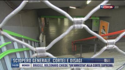 Breaking News delle 14.00 | Sciopero generale, cortei e disagi