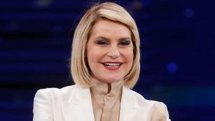 La fidanzata di papà, impedimenti matrimoniale per Simona Ventura: cosa succede