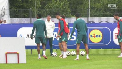 Portogallo, durante l'allenamento parte "carta, forbice, sasso". E Cr7 se la ride