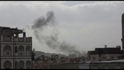 Yemen, aeroporto Sanaa colpito per impedire atterraggio aereo iraniano